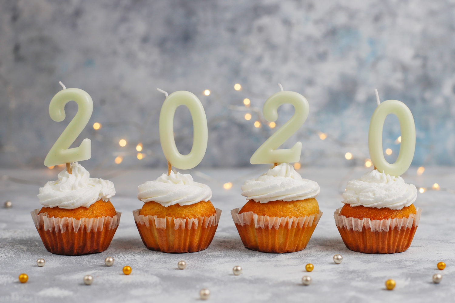 graduation themed cupcakes